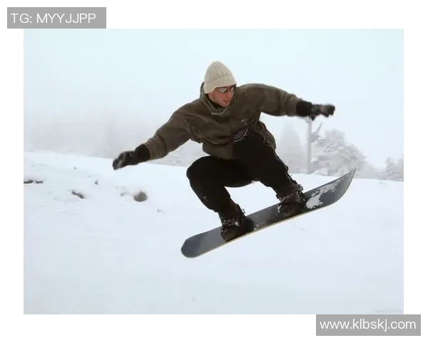 成都极限运动队的进攻策略与热点分析探索极限运动的魅力与挑战 成都极限运动队的进攻策略与热点分析探索极限运动的魅力与挑战