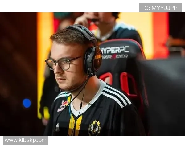 聚焦CSGOFPX战队个人能力分析与提升策略探讨