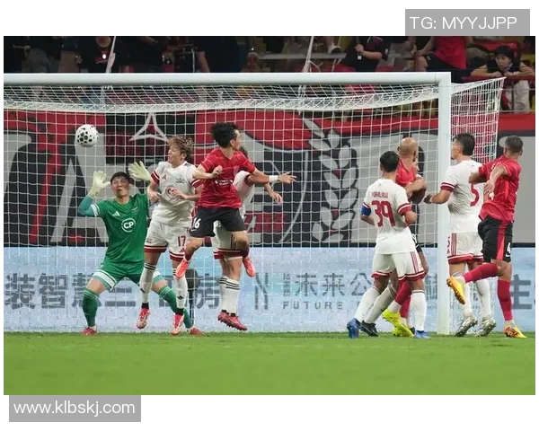 赛后分析：杭州足球队与成都足球队的战术配合与表现评估