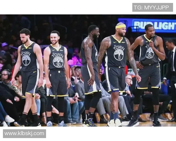 德雷蒙德格林在勇士队的领导力与战术价值分析